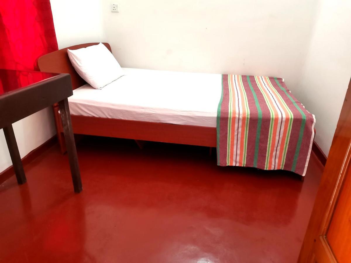 Nallur Holidays Inn Jaffna Kültér fotó