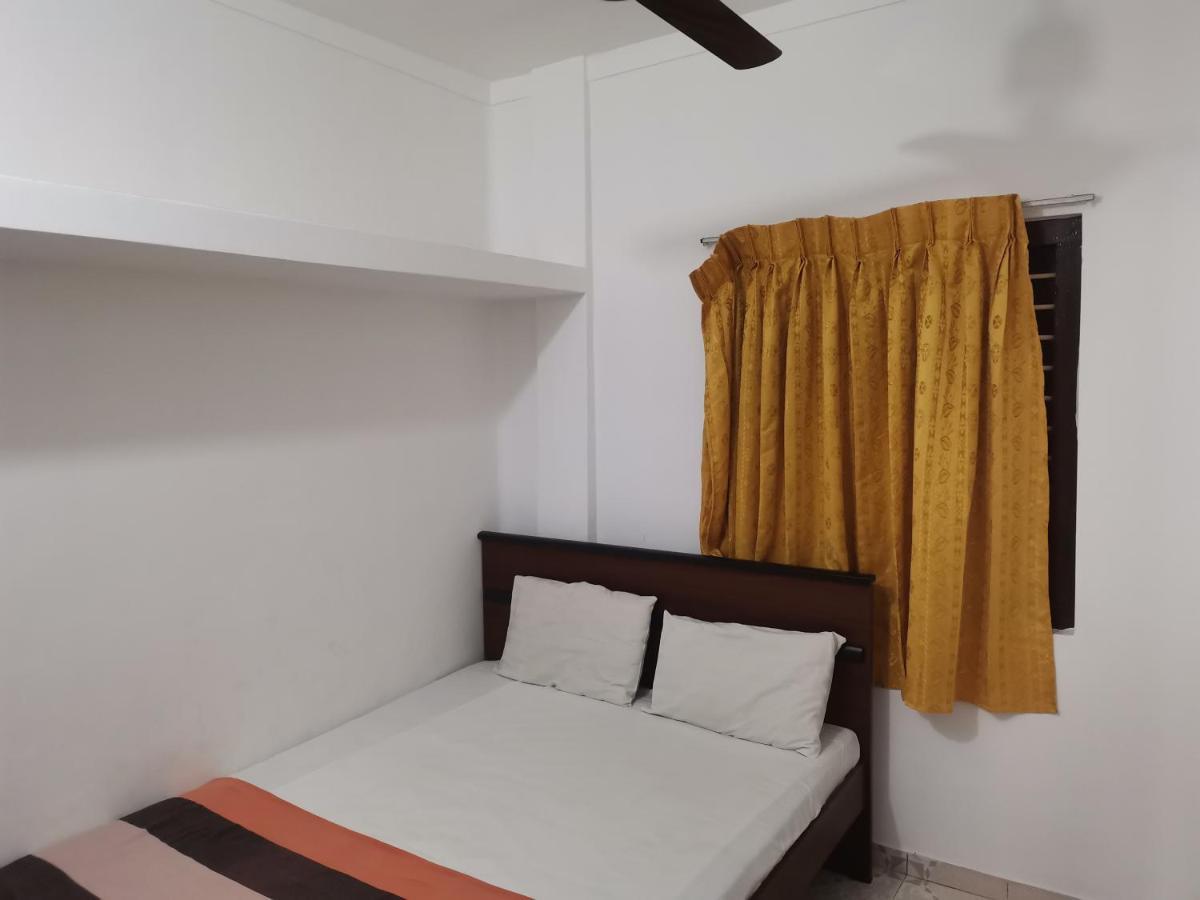 Nallur Holidays Inn Jaffna Kültér fotó
