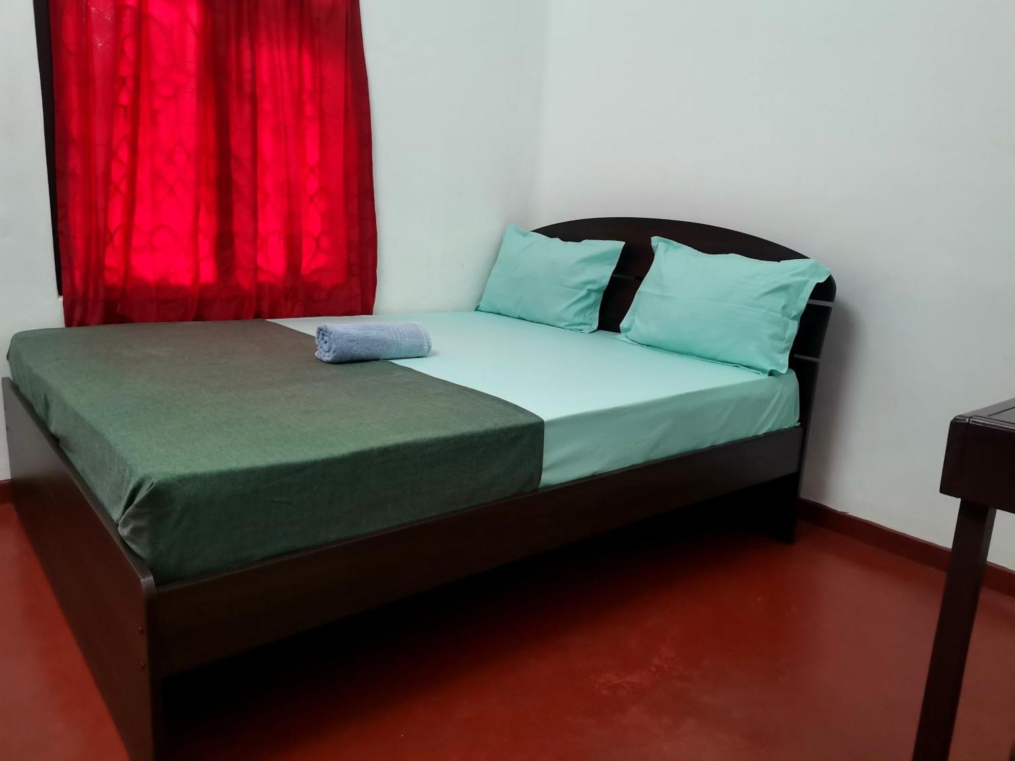 Nallur Holidays Inn Jaffna Szoba fotó