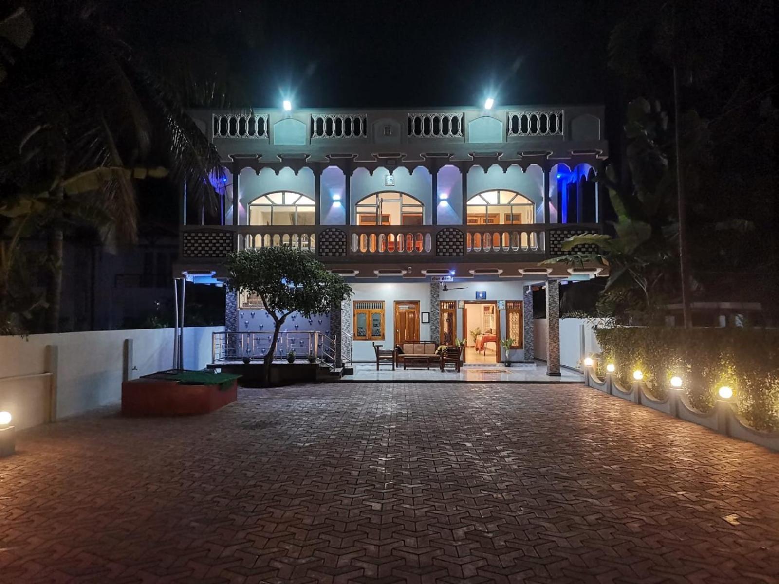 Nallur Holidays Inn Jaffna Kültér fotó